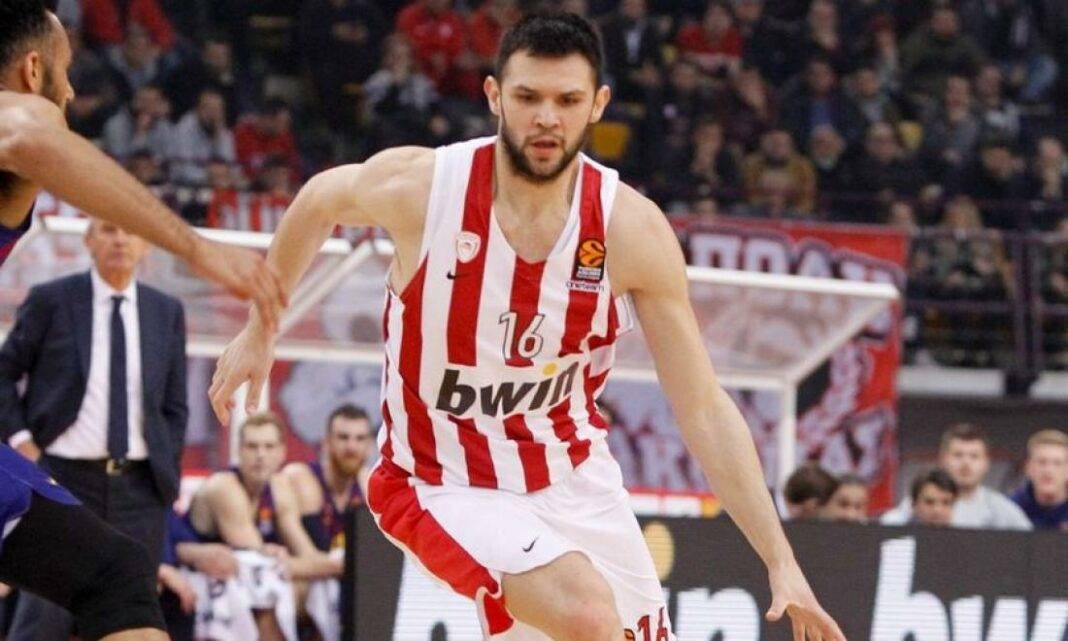 Лидер «Олимпиакоса» вылечился от коронавируса 