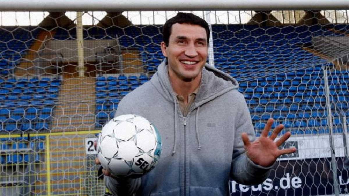  « Краща команда в світі для мене ». Кличко привітав футбольний клуб з нагородою