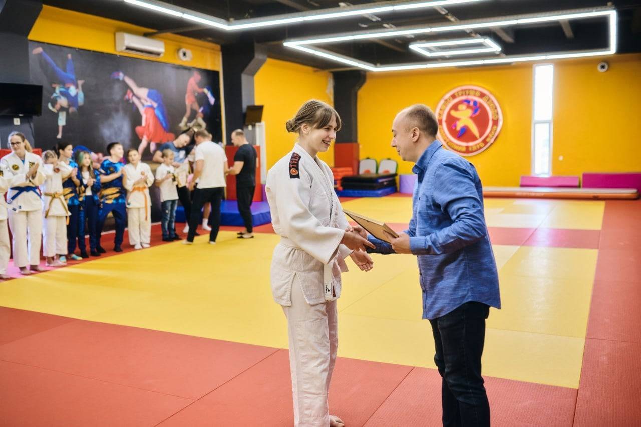 Favbet Foundation поддержали награждение юных спортсменов ко Дню физической культуры и спорта