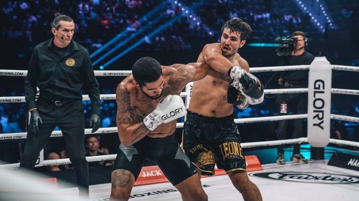 ﻿﻿Экс-чемпион Glory, побеждавший Перейру, получил шанс попасть в UFC