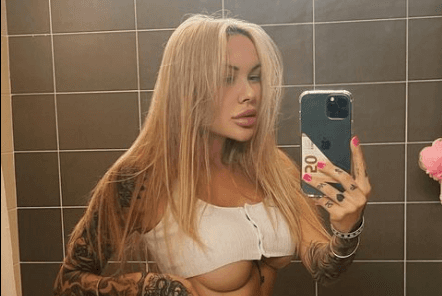 Дружина екс-гравця збірної України шокувала шикарною формою через два місяці після пологів