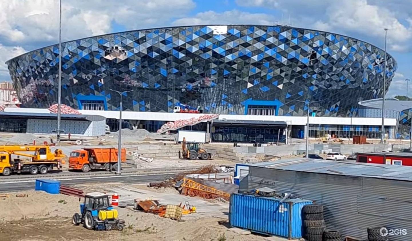 «Помилки у проєкті». На росії придумали нові відмазки у зв'язку з затримкою здачі арени у Новосибірську