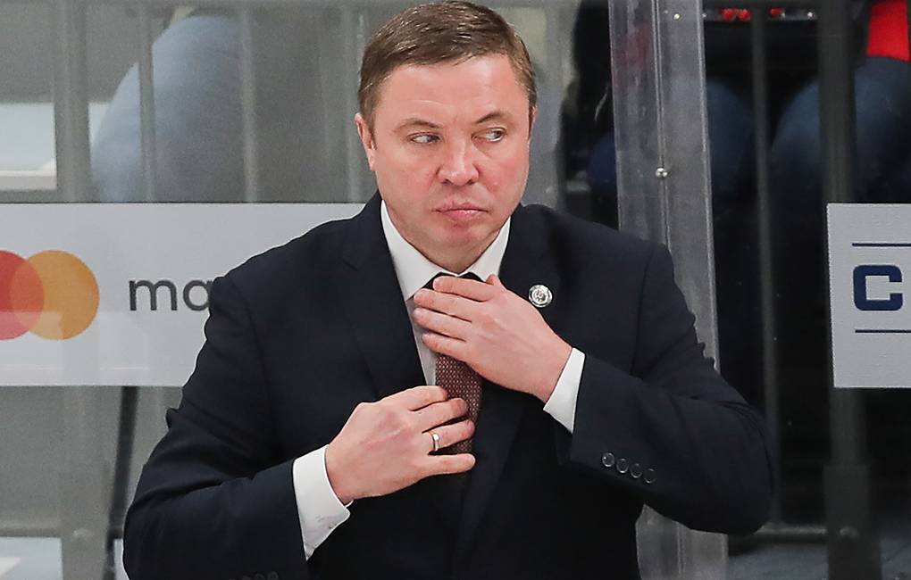 Тренер «Амура» угрожал судье во время матча