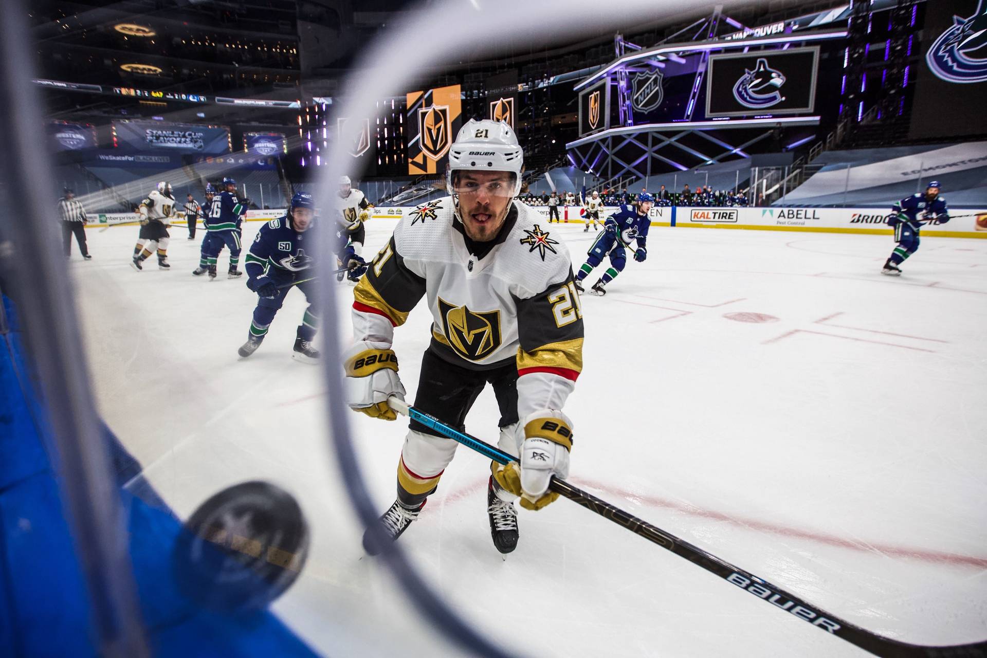 «Вегас» вышел вперед в серии с «Ванкувером», «Айлендерс» обыграли «Филадельфию»