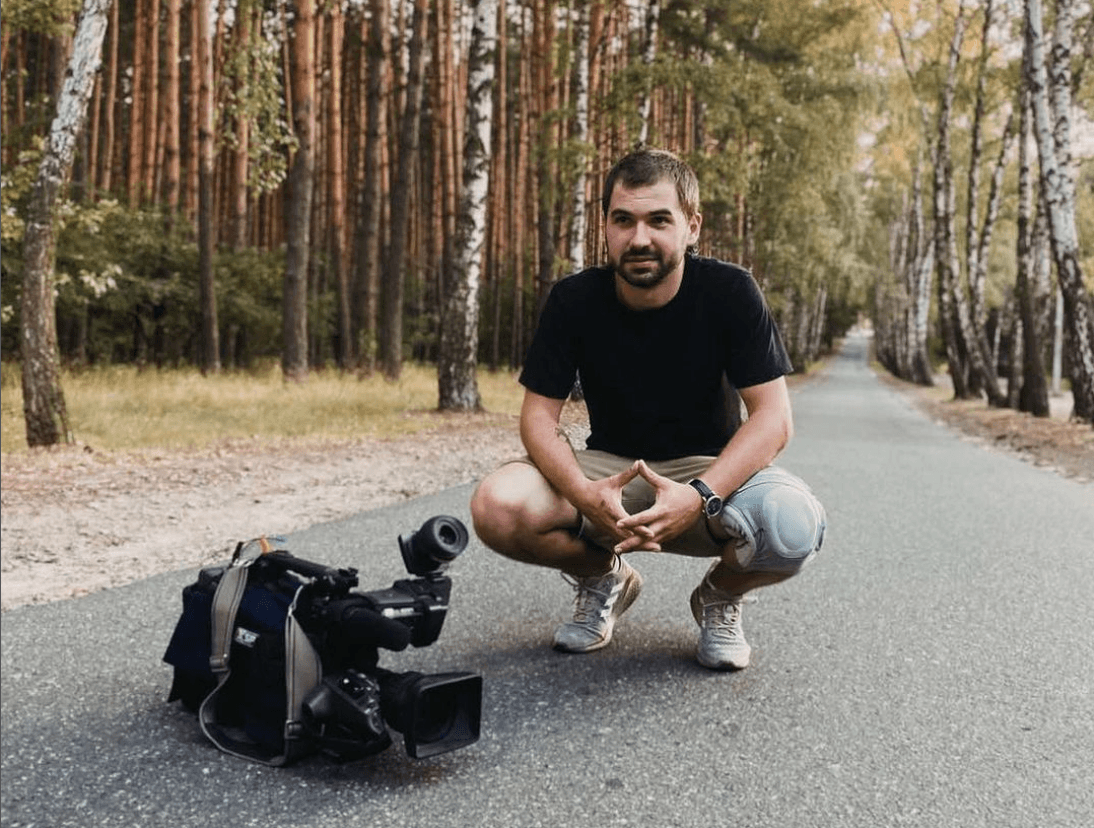 Телеоператор XSPORT від самого початку війни активно волонтерить! Йому потрібно допомогти