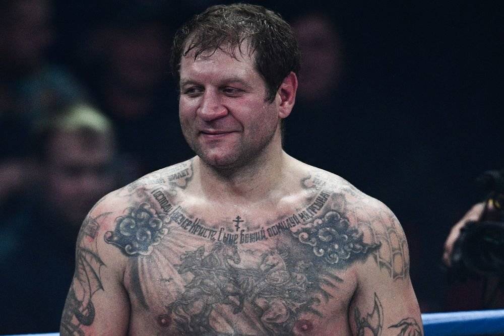 Александр Емельяненко поддержал Россию в матче с Данией