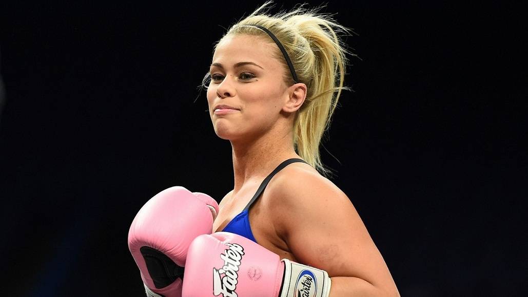 Колишня секс-символ UFC погодилася на бій за правилами боксу