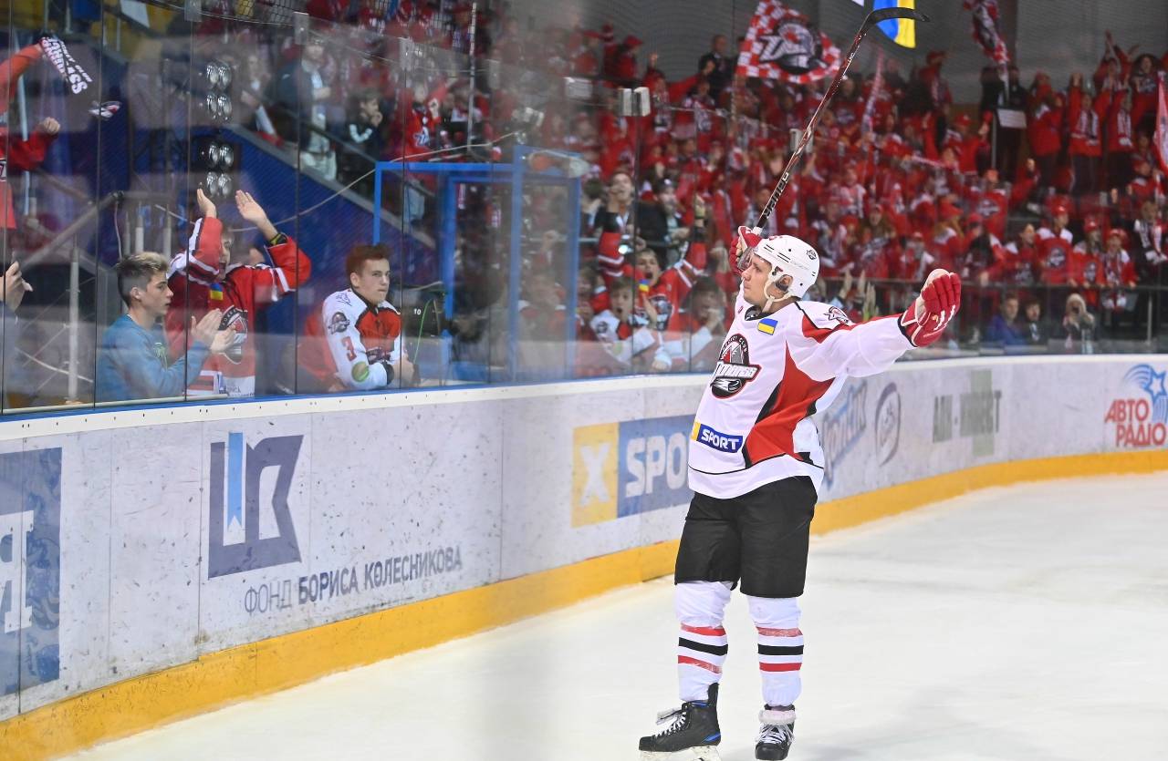 Хладнокровно. Видео победного буллита Васильева, который принес «Донбассу» победу над «Мого»