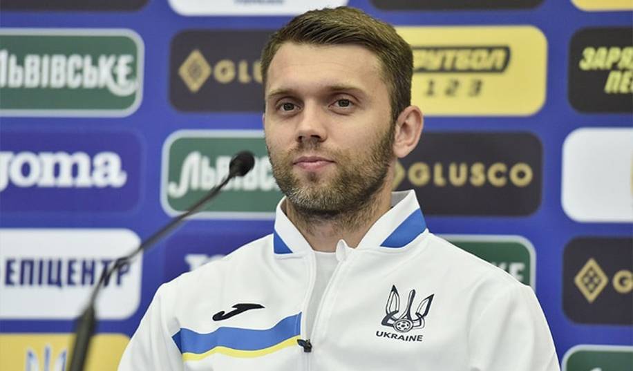 Караваєв: « У перерві матчу з Австрією тренерський штаб просив заспокоїтися »