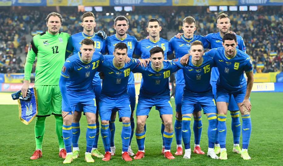 Малиновський, Ярмоленко та інші гравці збірної України привітали уболівальників з Новим роком