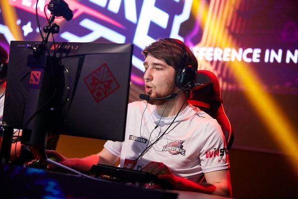 Dota 2. Feelwind укомплектовали основной состав