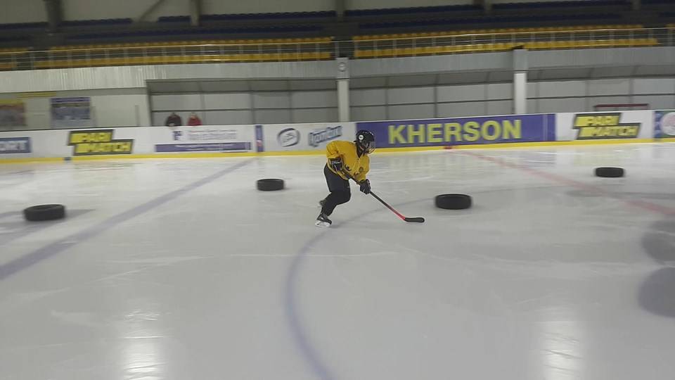 Шведский хоккеист провел тренировочный лагерь в Херсоне