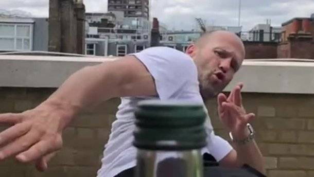 Самый спортивный #BottleCapChallenge, такого вы еще не видели