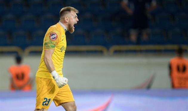 Воротар « Дніпра-1 » може виявитися в « Крівбасе »