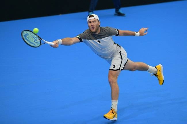 Марченко уничтожил соперника и встретится со Стаховским