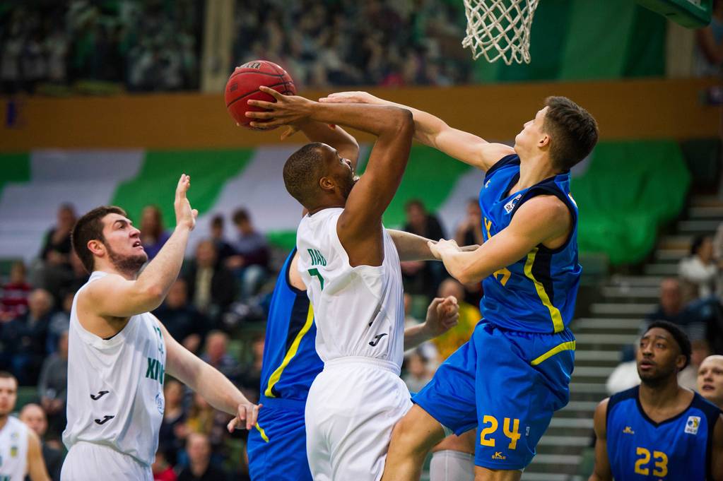 Домашние победы «Химика» и «Будивельника». Лучшие моменты матчей