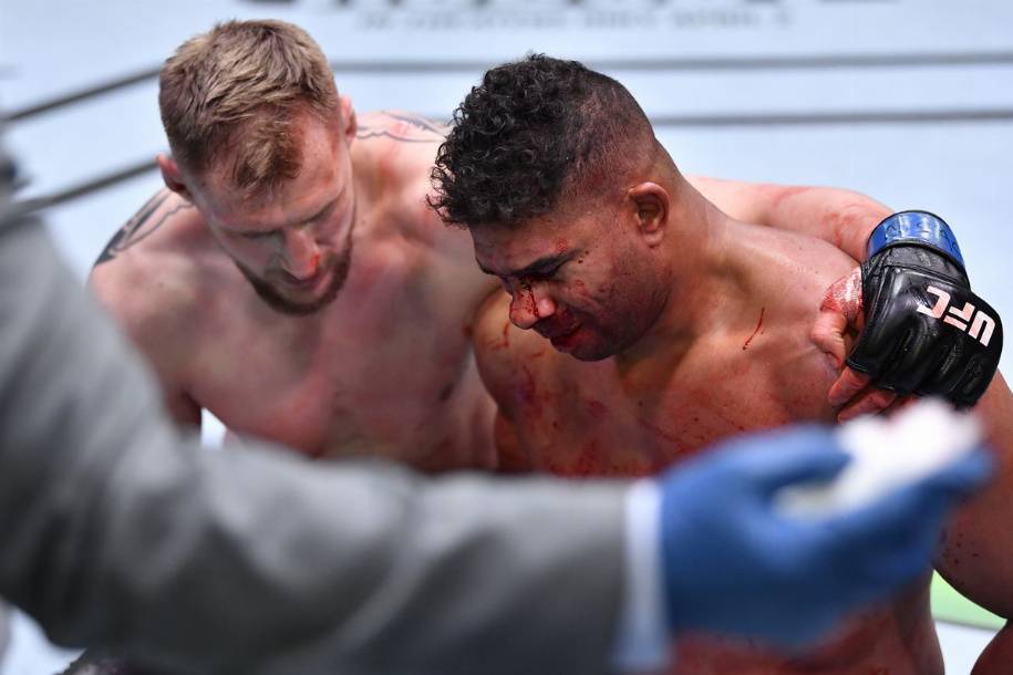 Оверим высказался после поражения Волкову на UFC Fight Night 184