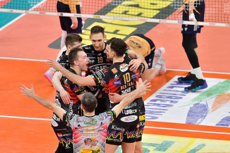 Плотницький допоміг Перуджі перемогти на старті плей-оф чемпіонату Італії