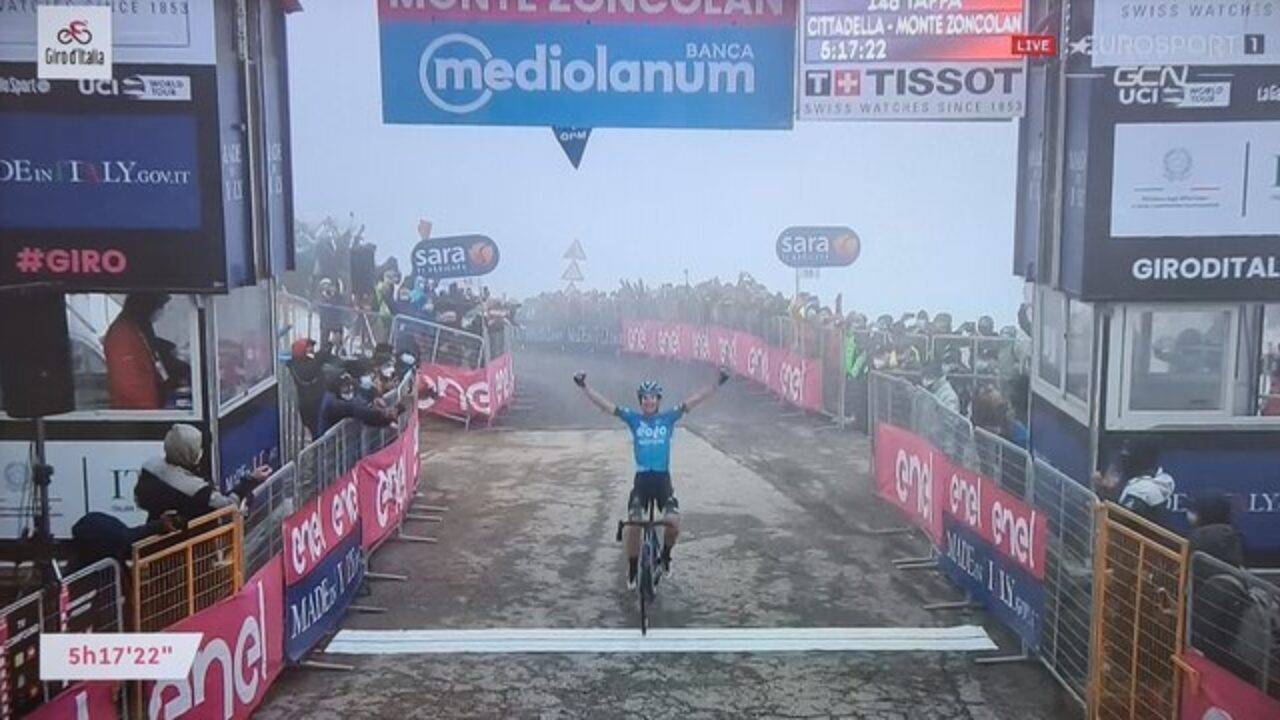 Пономарь потрапив в топ-30 на 14-му етапі Giro d`Italia. Кращий час показав Фортунато