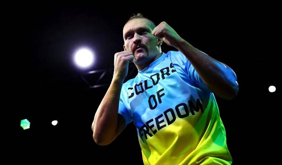 Усик розповів, з ким в першу чергу хотів би розібратися