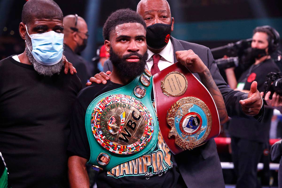 Фултон переміг Фігероа і став новим чемпіоном WBC і WBO