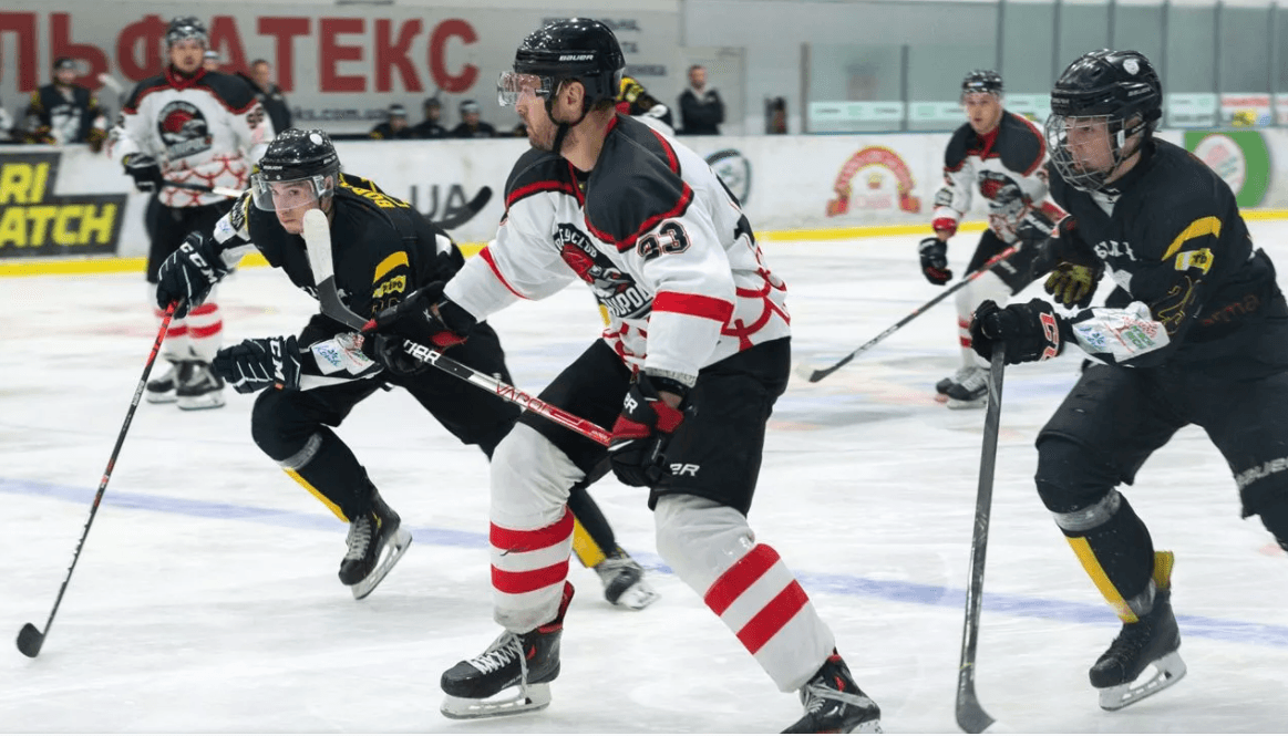 « Маріуполь » розгромив « Білий Барс » і добув першу перемогу на Kremenchuk Open Cup