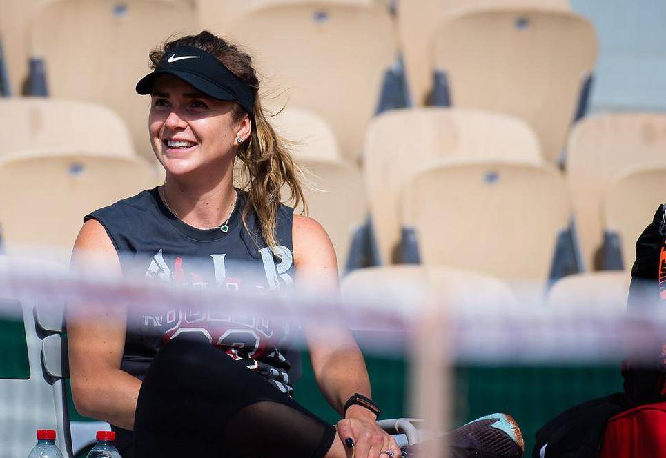 Світоліна провела тренування напередодні Roland Garros в майці з номером відомого баскетболіста
