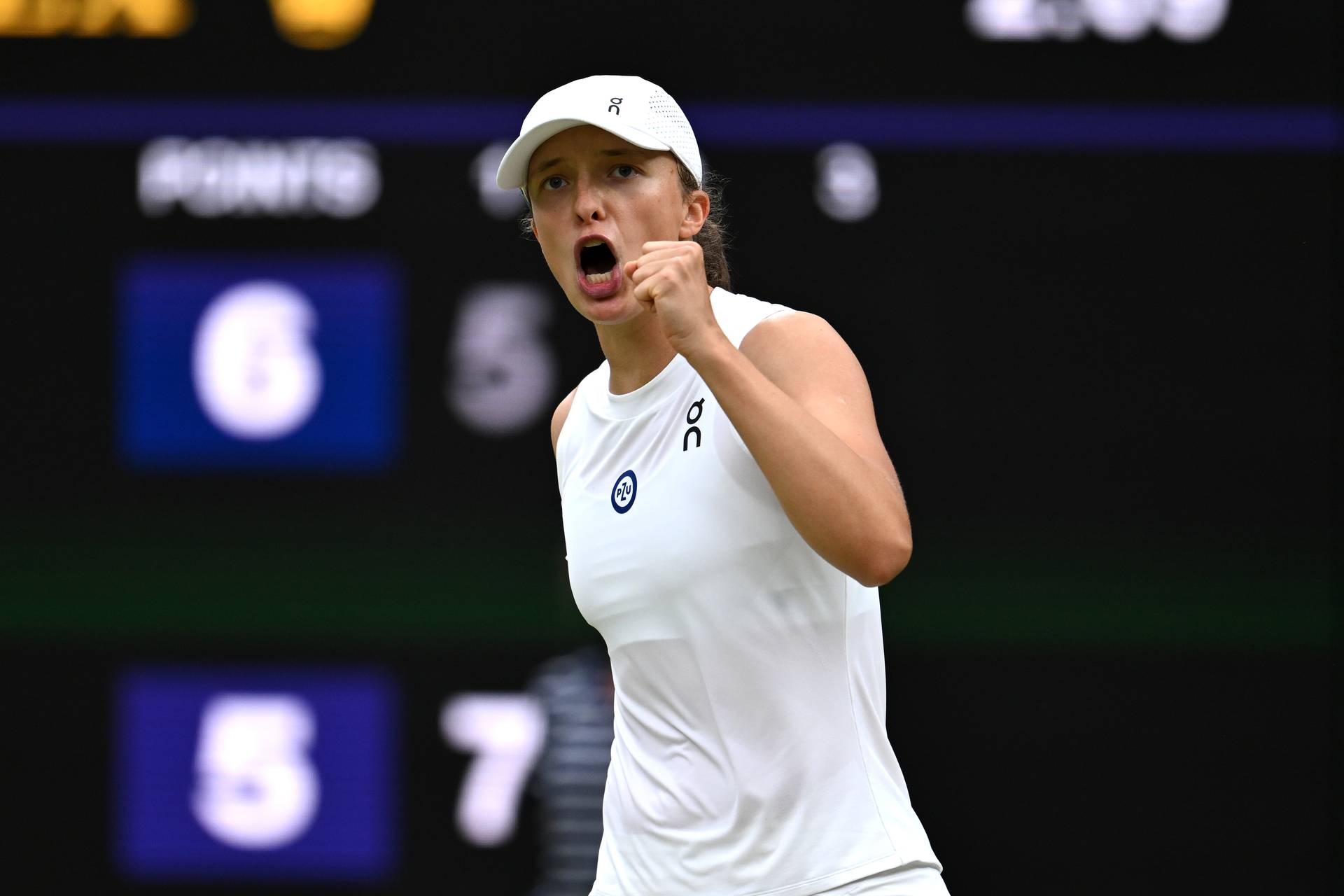 Швентек после Wimbledon-2023 сохранит статус первой ракетки мира. В этом ей помогла Жабер