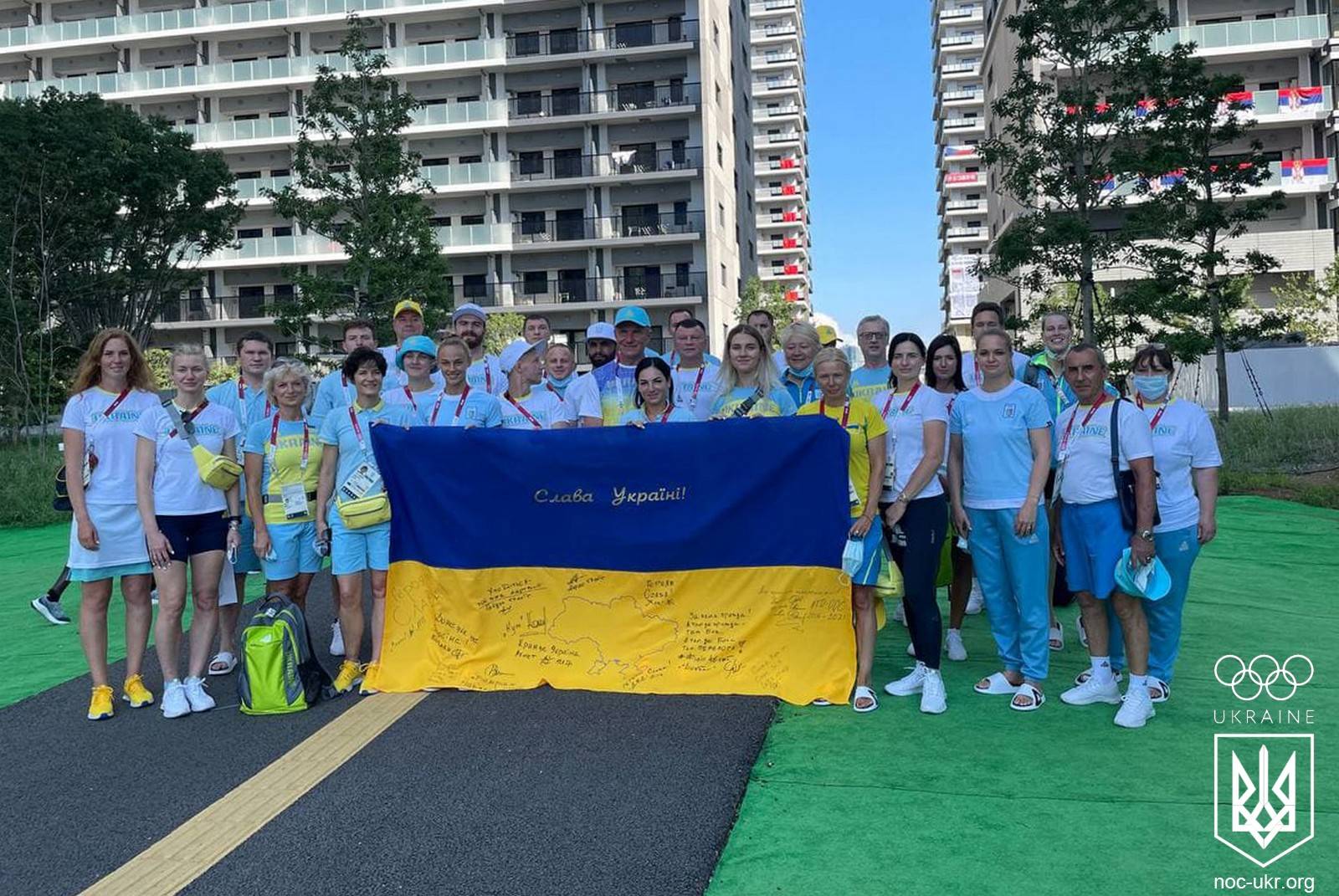 Бубка відвідав українських спортсменів в Олімпійське селище Токіо