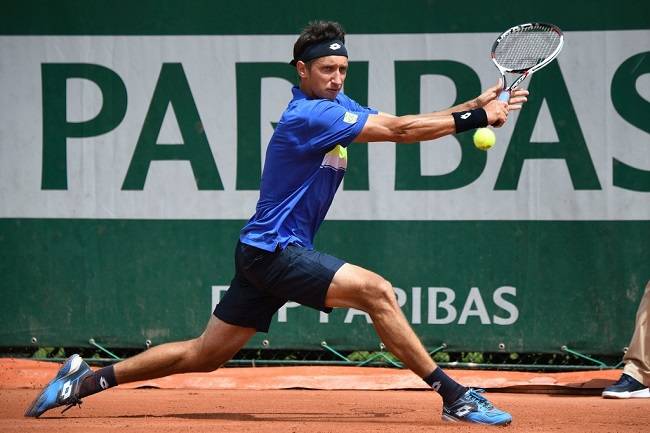 Стаховский менее чем за два часа прошел в финал квалификации Roland Garros