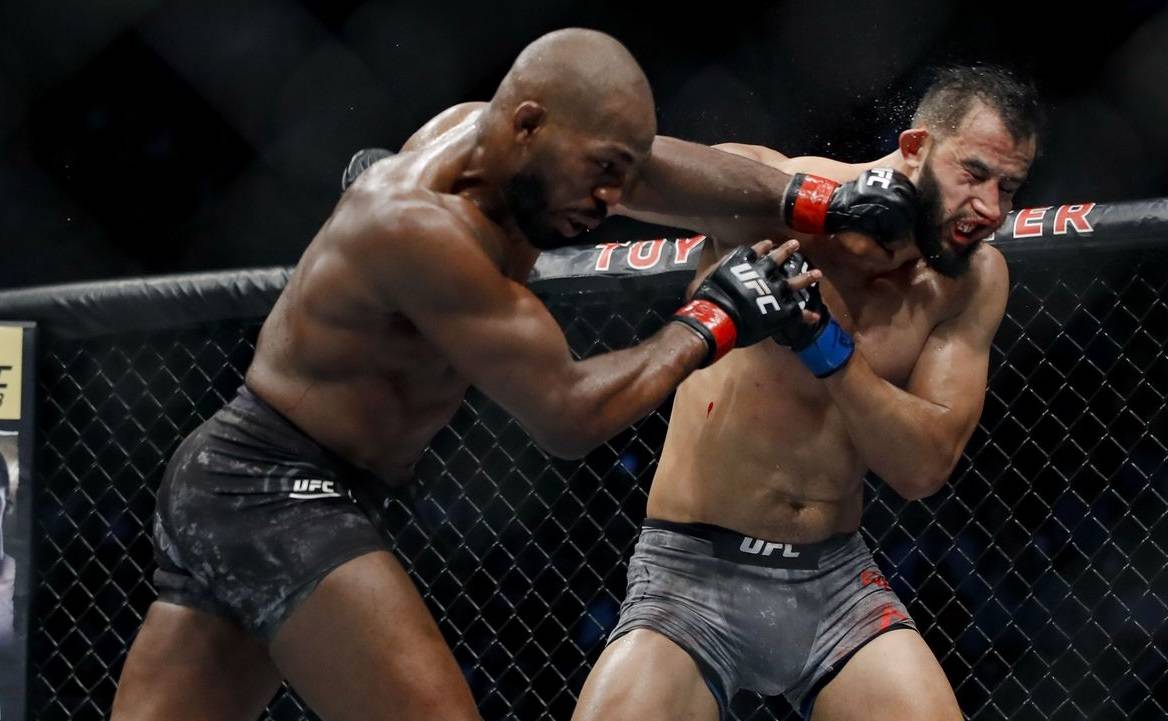 Джон Джонс побил рекорд Сен-Пьера