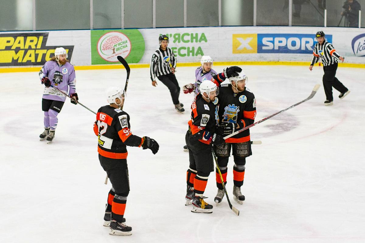 «Кременчуг» во второй раз в сезоне нанес разгромное поражение «Ледяным Волкам» 