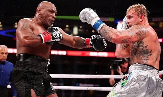 «Це боягузтво!» Легенда UFC Біспінг жорстко розкритикував Джейка Пола за бої з ветеранами