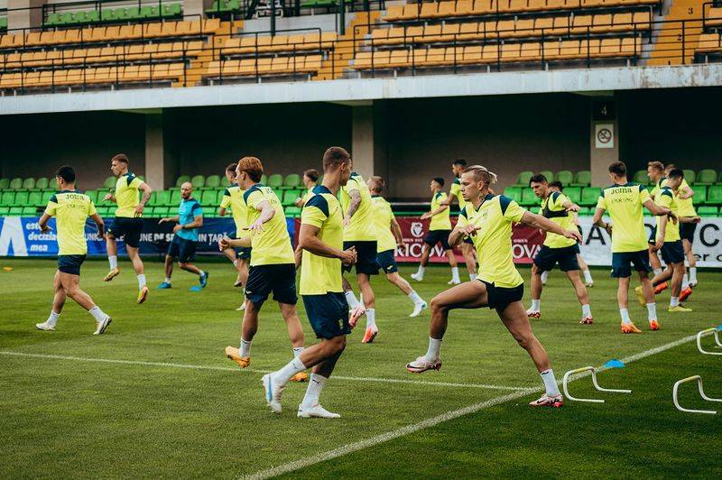 Збірна України провела тренування перед матчем з Молдовою
