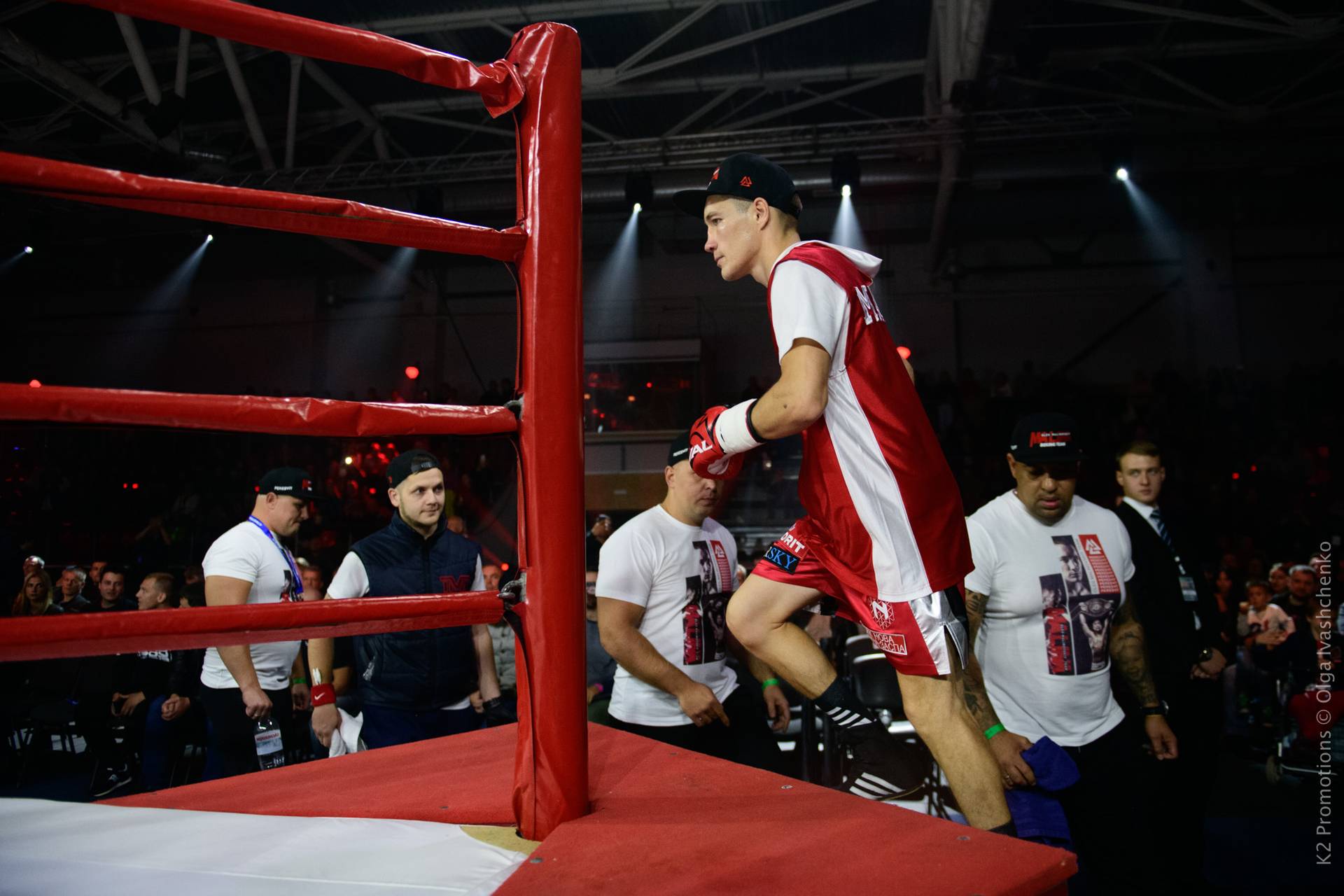 Экс-лидер рейтинга WBO назвал раунд, в котором Усик нокаутирует Чисору
