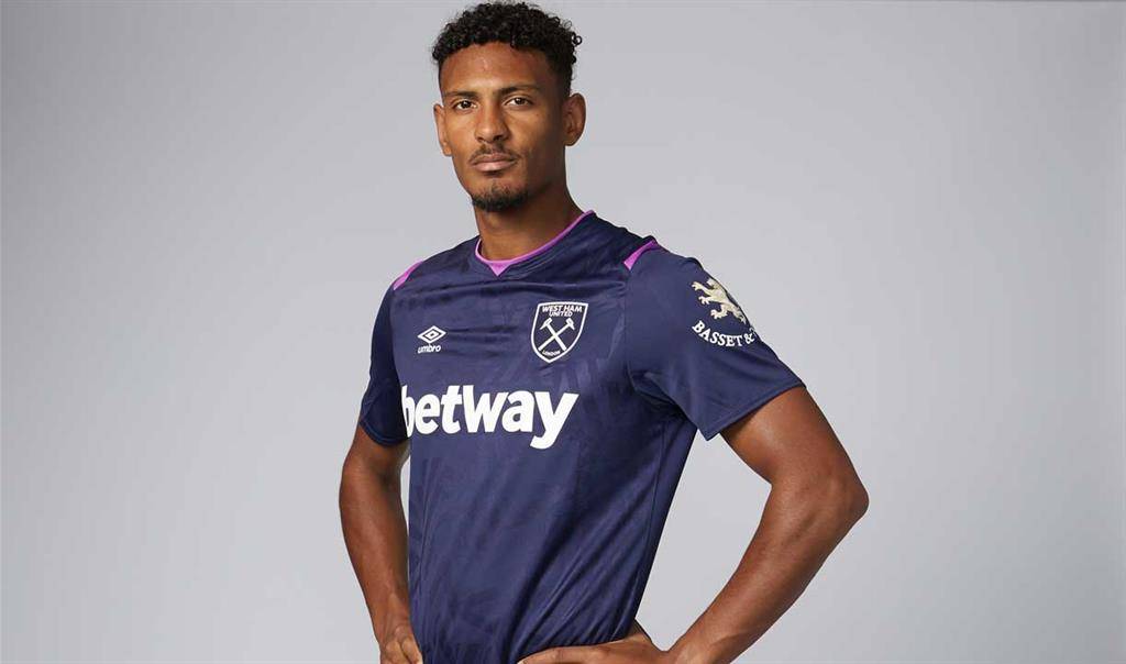 «Айнтрахт» не получил денег за трансфер партнера Ярмоленко