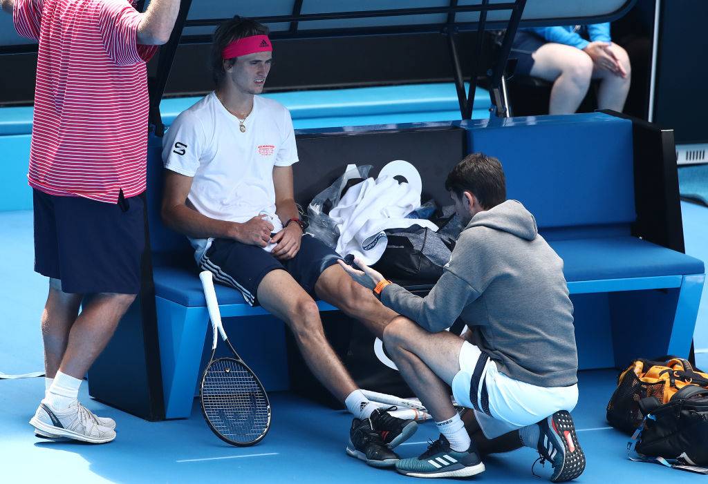 Зверев выступит на Australian Open, несмотря на травму