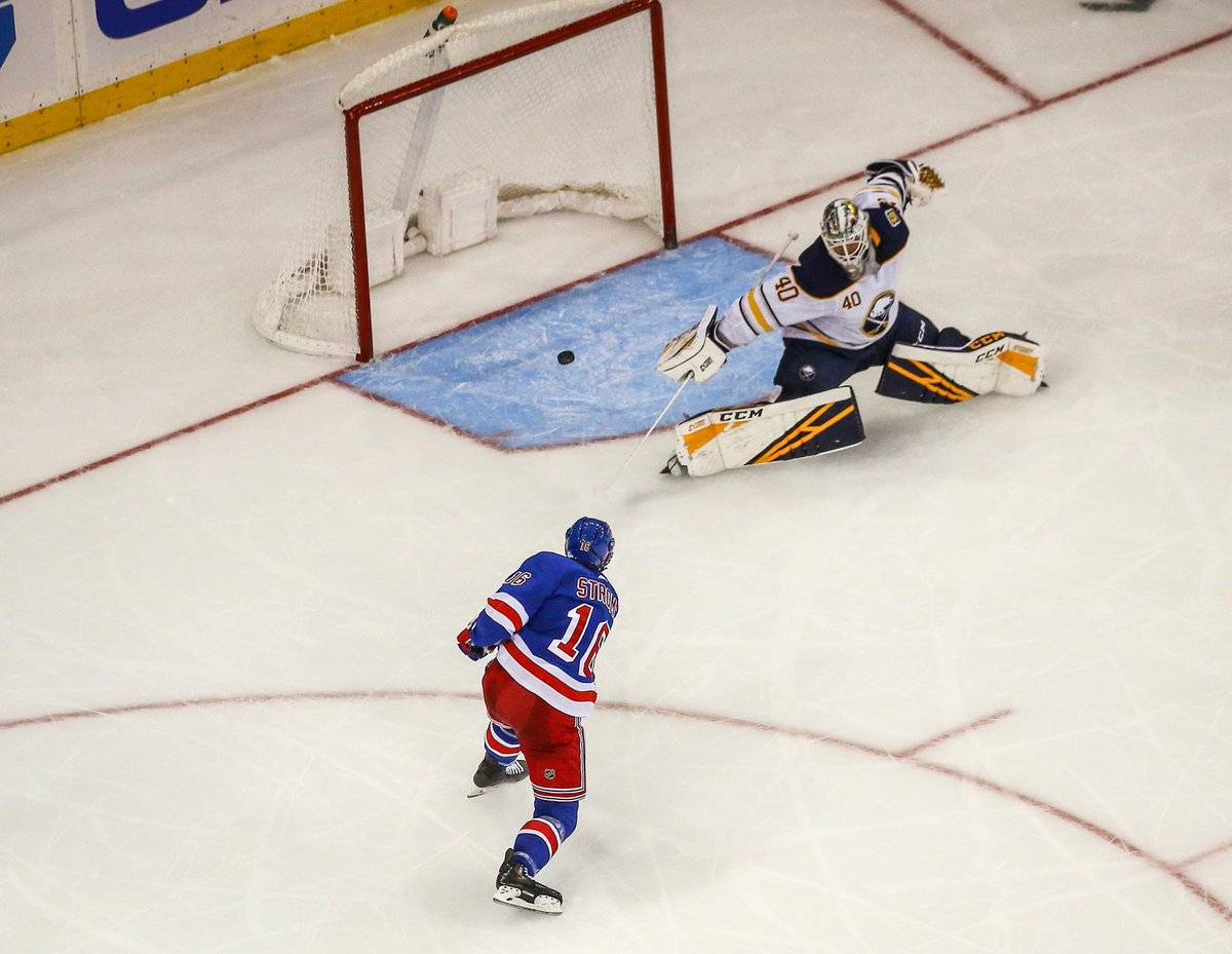 «Рейнджерс» разгромили лидера конференции, «Калгари» и «Флорида» забросили 10 шайб на двоих