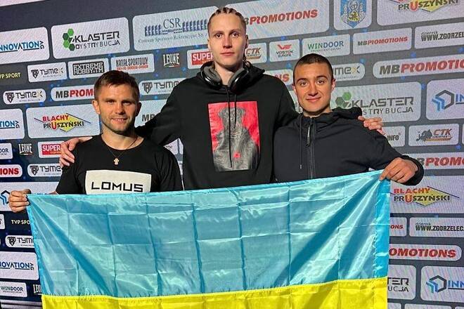 Украинцы Митрофанов, Харциз и Лапин одержали победы на вечере бокса в Польше