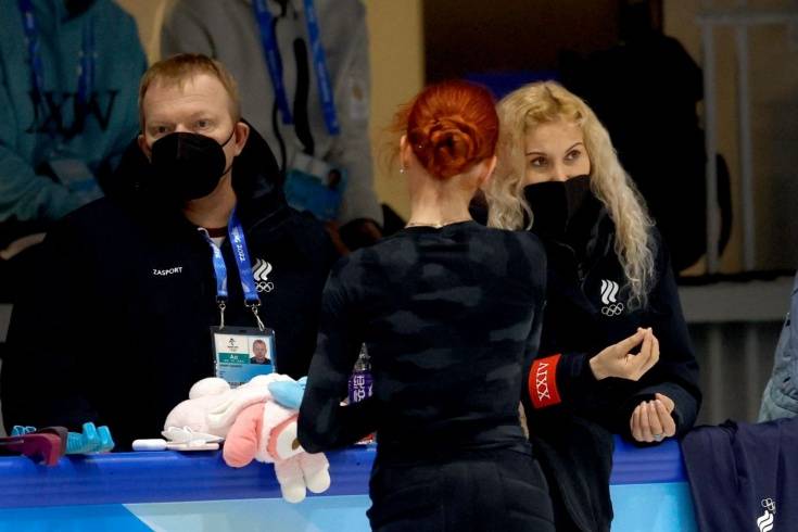 Скандал в збірній ОКР. Фігуристка, яка програла золото, має претензії до тренера переможниці