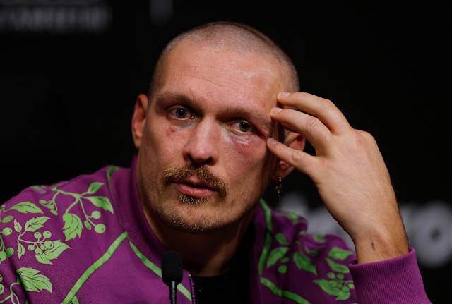 WBO зобов'язала Усика провести захист титулу проти кривдника Баколе