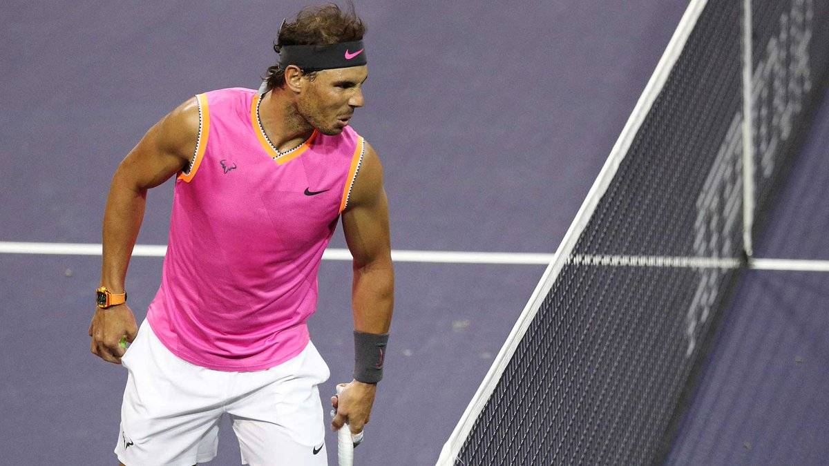 Сумасшедшая реакция Федерера и обводящий Вавринки – в хит параде ударов дня турнира в Индиан-Уэллсе