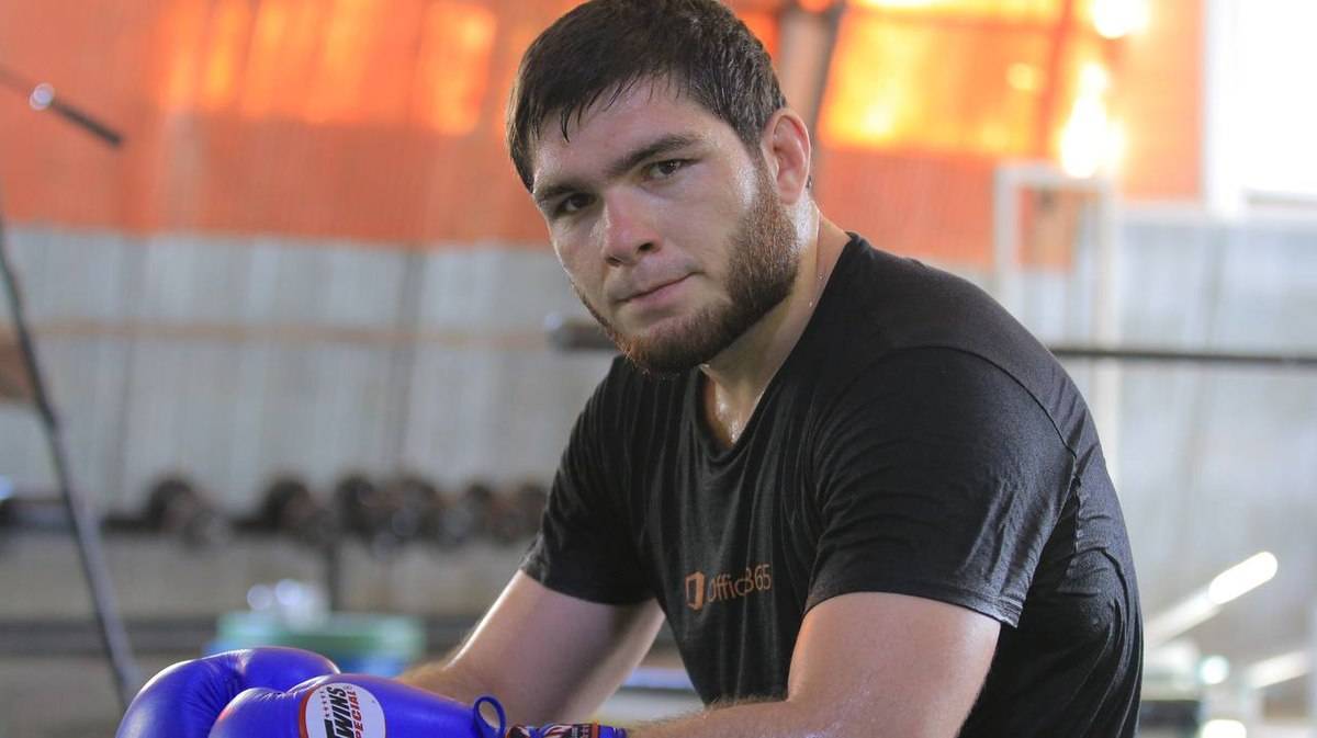 В США ограбили бойца UFC из Таджикистана