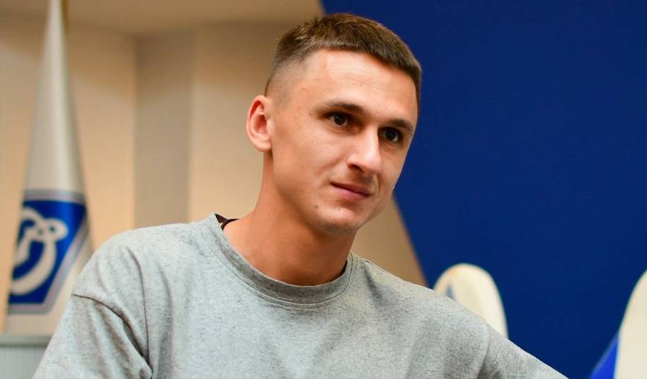 Вінгер «Динамо»: «Всі думки про війну, долю України. Ми допомагаємо армії»