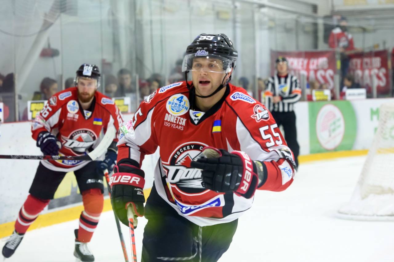 Физкультура дома с игроками ХК «Донбасс». Комплекс упражнений от Владимира Романенко