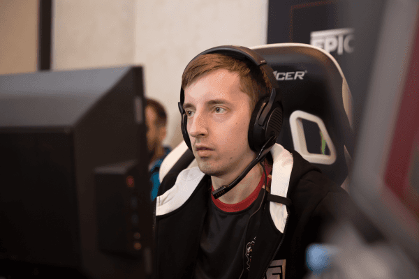 Dota 2. Ghostik покинул Team Spirit