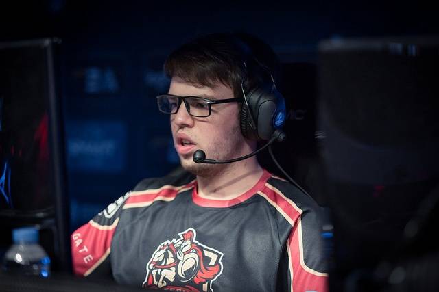 Dota 2. KingR присоединился к Team Empire