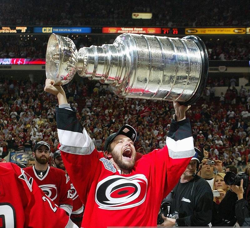 «Донбасс» поддержал идею создания спортивных объектов, посвященных знаменитым спортсменам региона