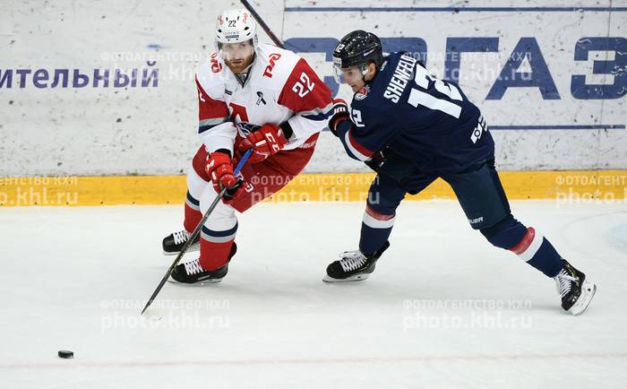 «Торпедо» отыгралось с 0:2 и вырвало победу у «Локомотива» за 2 секунды до конца овертайма