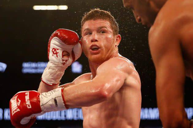 IBF санкционировала поединок Альвареса и кубинского претендента